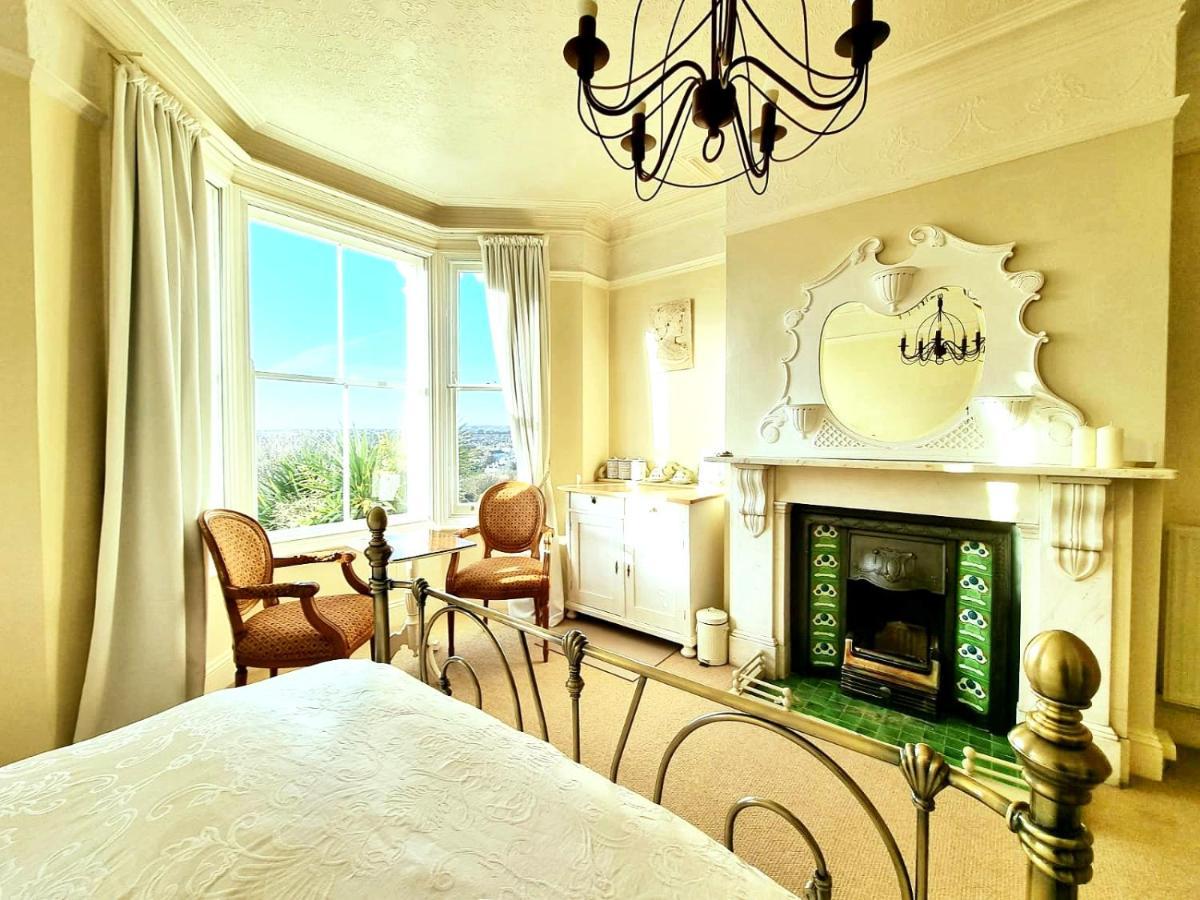 West Hill Retreat Edwardian Balcony Ensuite With Room Served Breakfast & Free Parking เฮสติงส์ ภายนอก รูปภาพ